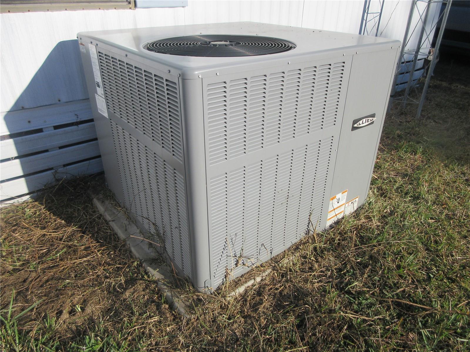 Image 14 of 91 For 1984 171st Court