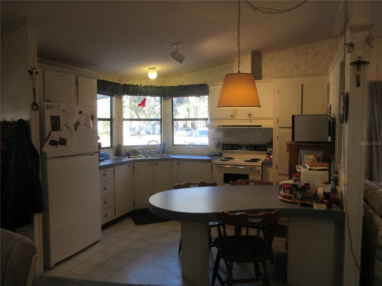 Image 29 of 91 For 1984 171st Court