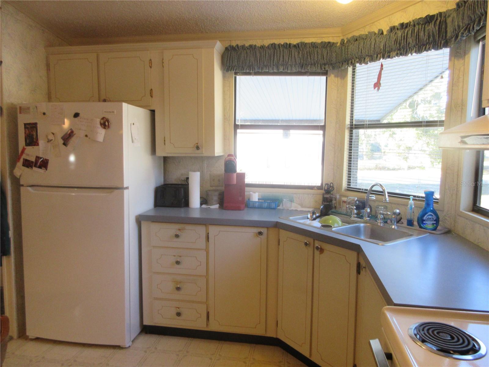 Image 31 of 91 For 1984 171st Court