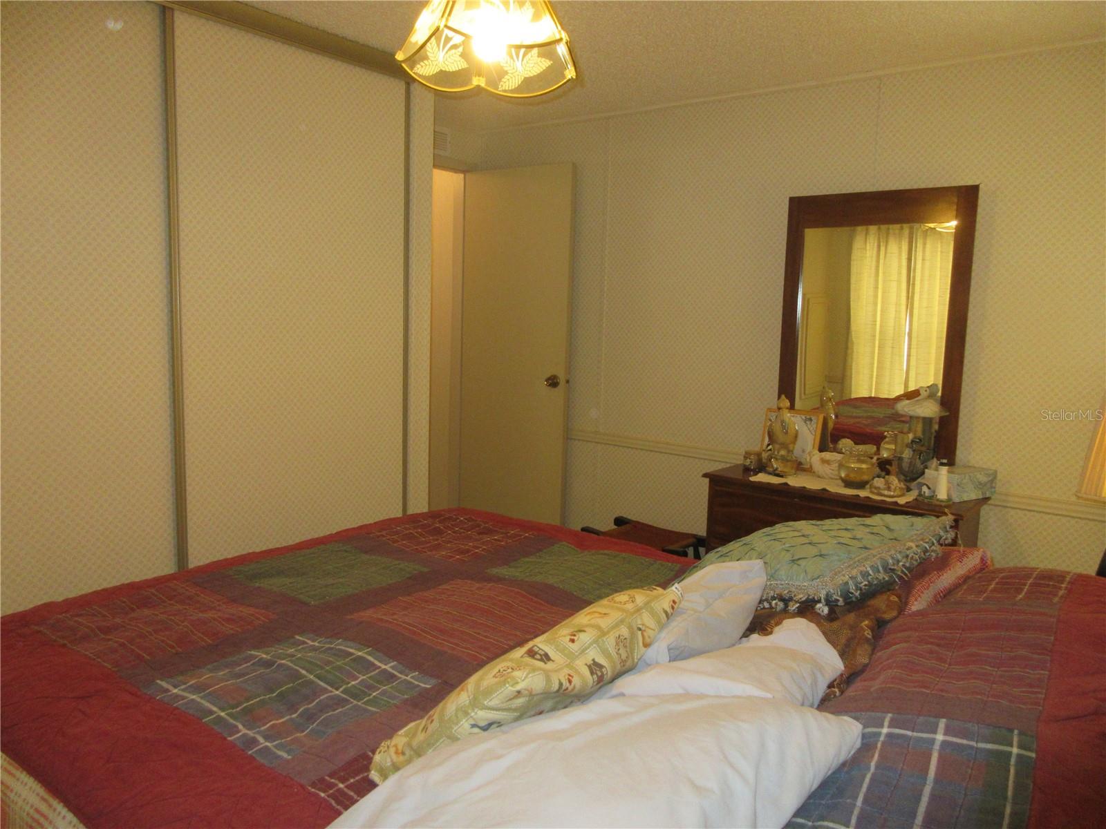 Image 38 of 91 For 1984 171st Court