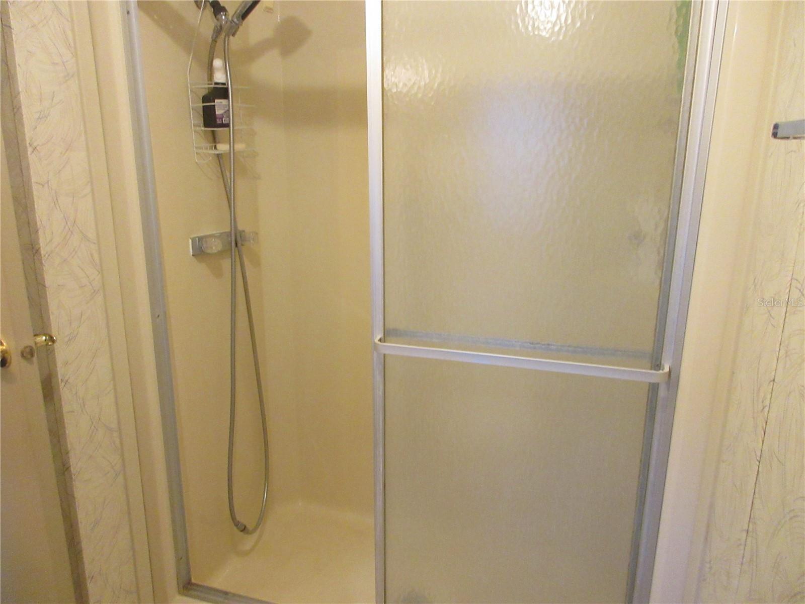 Image 40 of 91 For 1984 171st Court