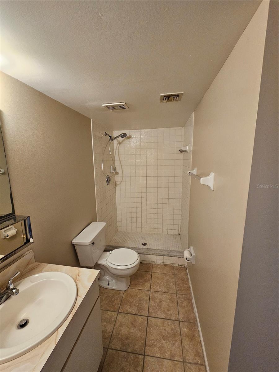 Image 16 of 18 For 8225 Fairways Circle F102