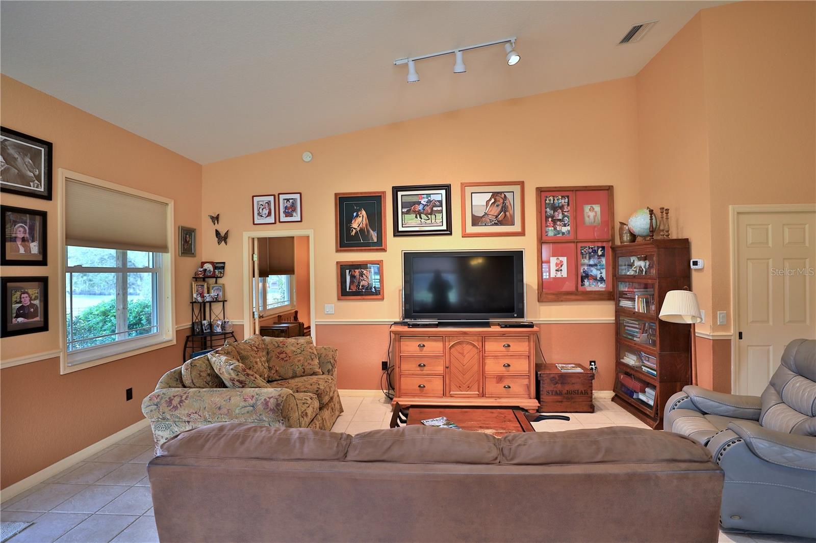 Image 34 of 52 For 9549 80th Avenue