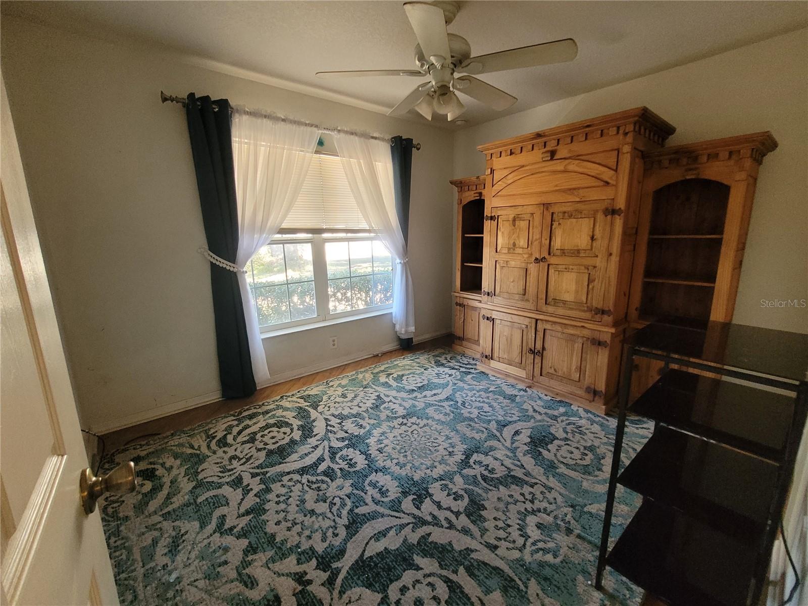 Image 12 of 26 For 5851 62nd Avenue