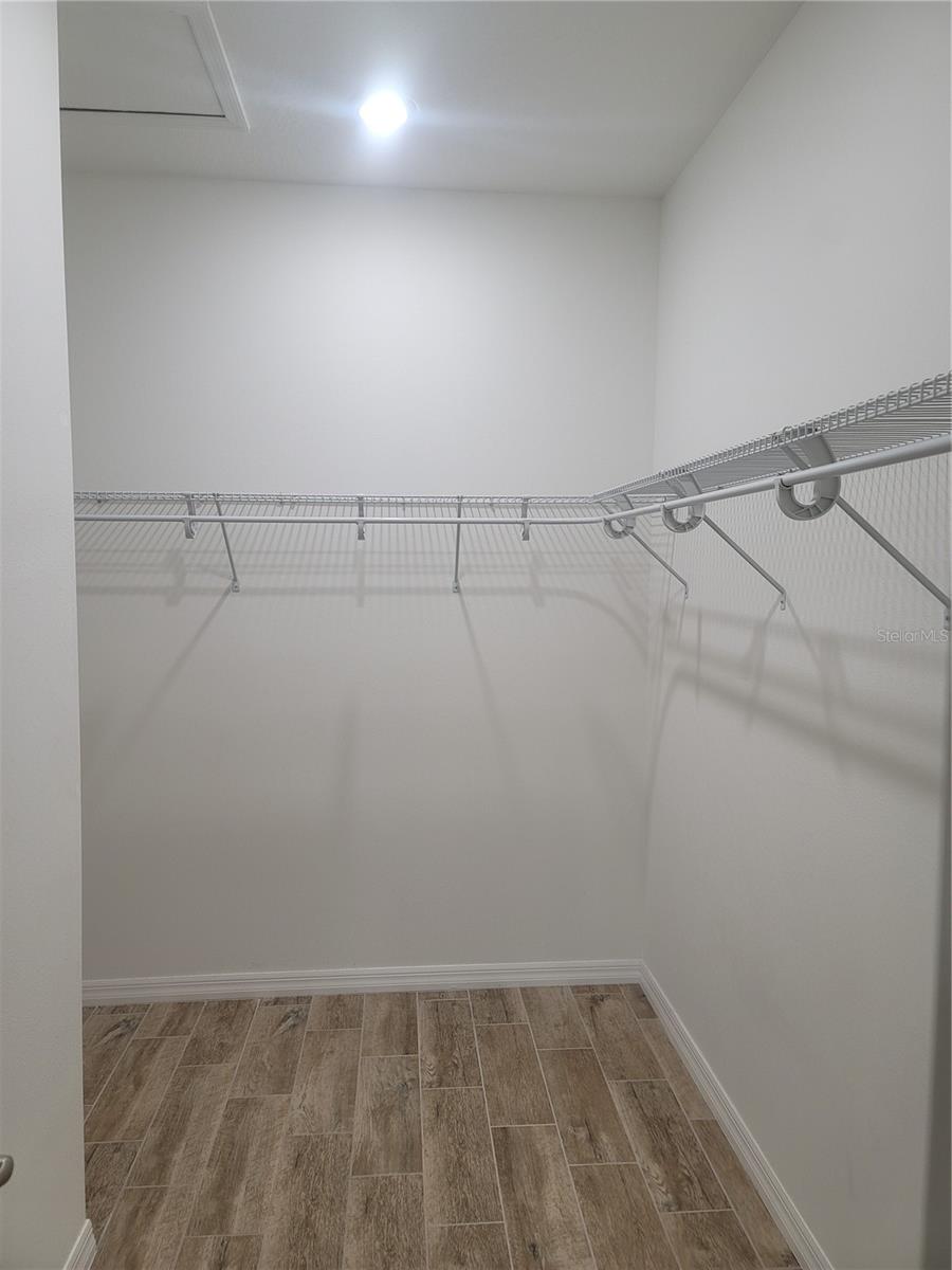 Image 17 of 27 For 7754 86th Loop