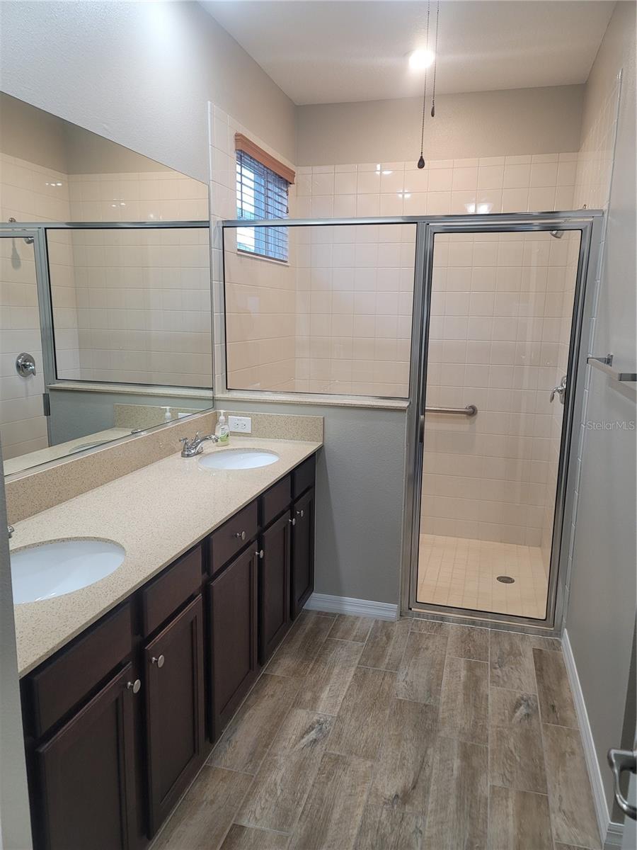 Image 18 of 27 For 7754 86th Loop