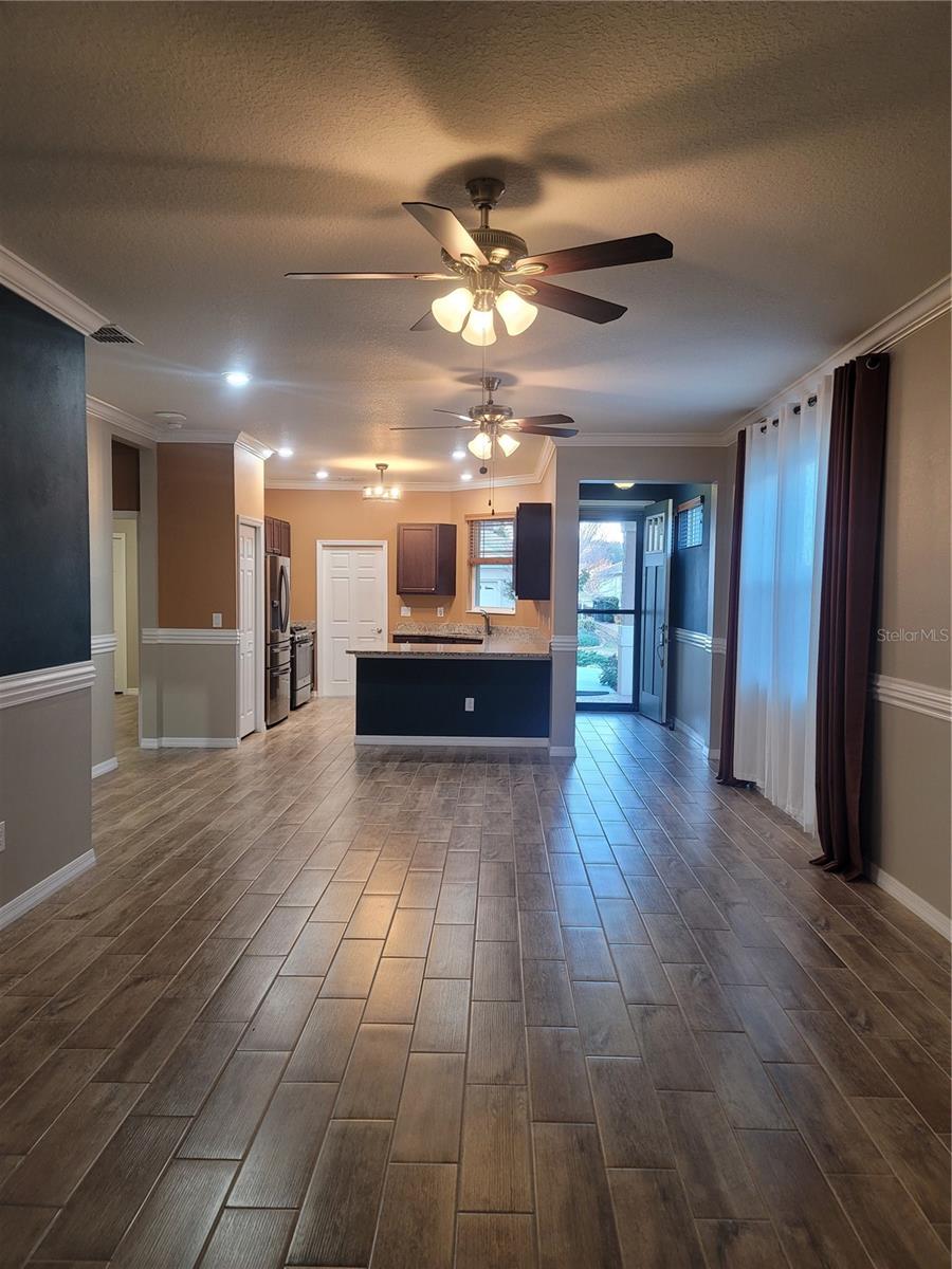 Image 6 of 27 For 7754 86th Loop