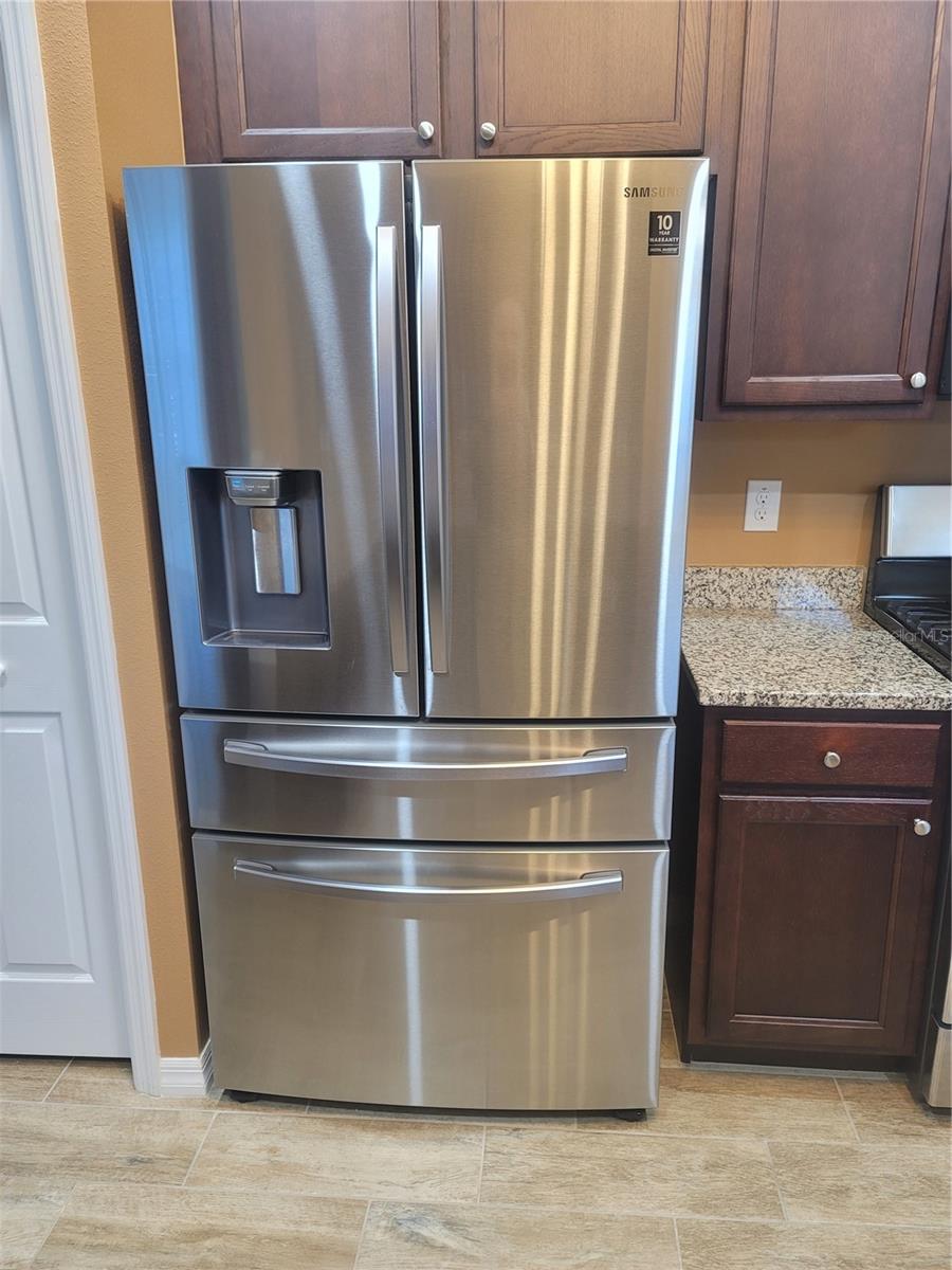 Image 8 of 27 For 7754 86th Loop