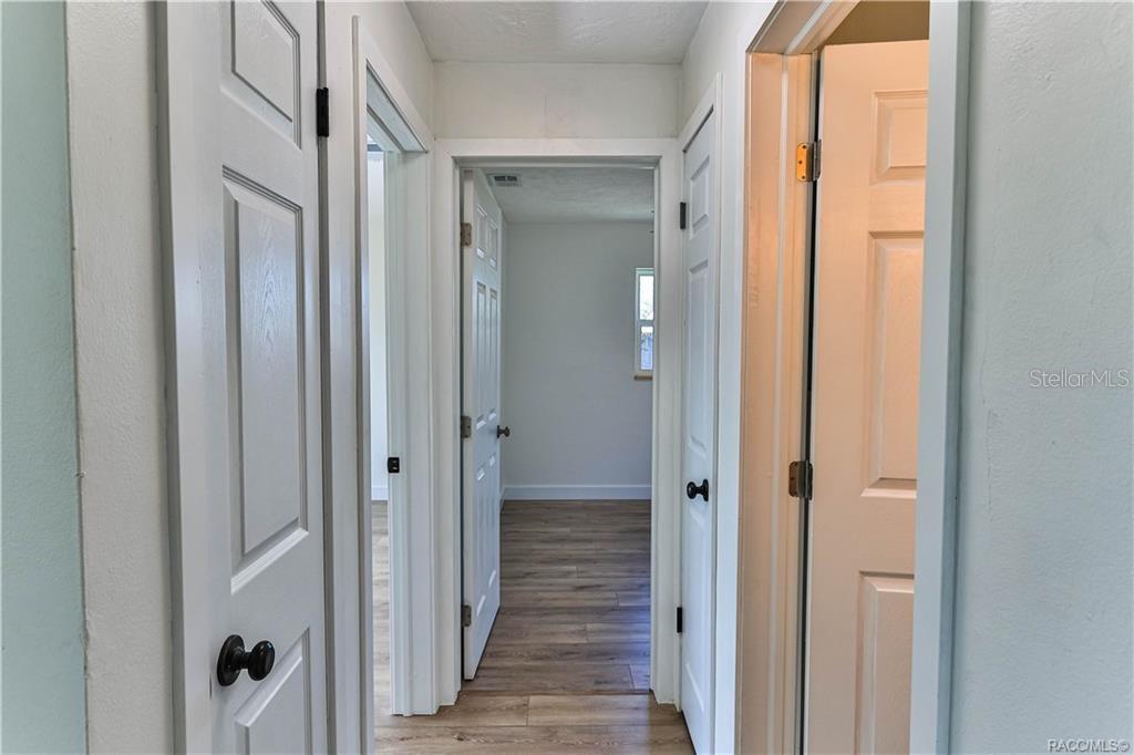 Image 15 of 33 For 9 James Court