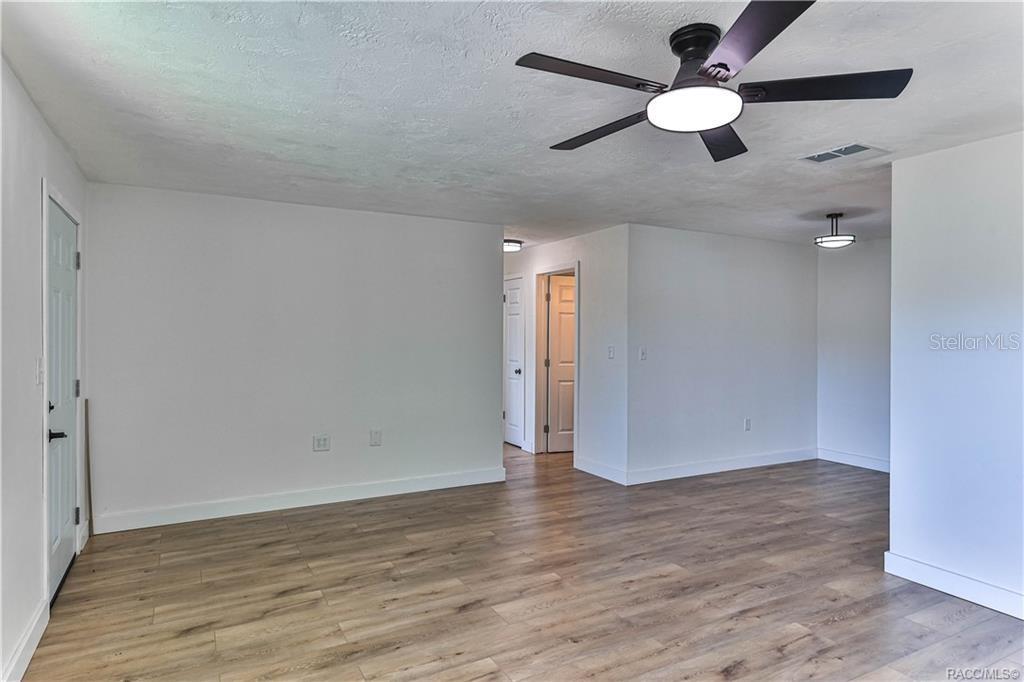 Image 9 of 33 For 9 James Court