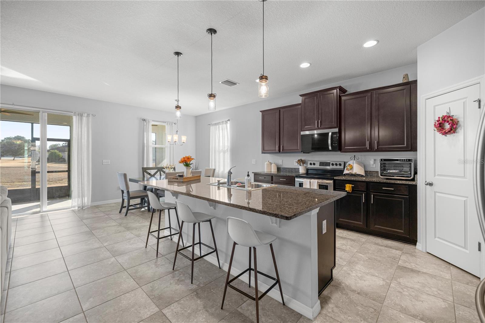 Image 5 of 24 For 5649 50th Avenue