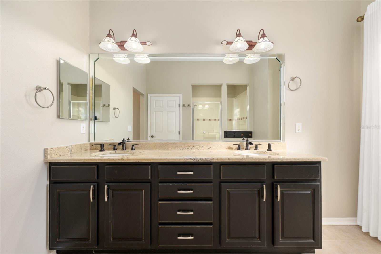 Image 28 of 68 For 8737 83rd Circle