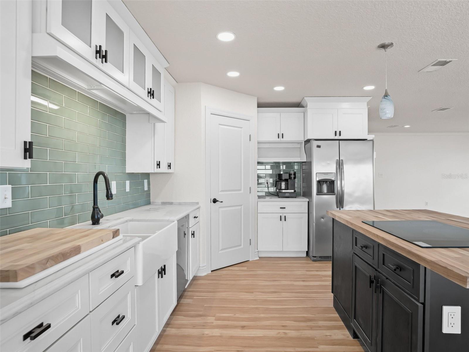 Image 15 of 40 For 10916 Timucuan Road