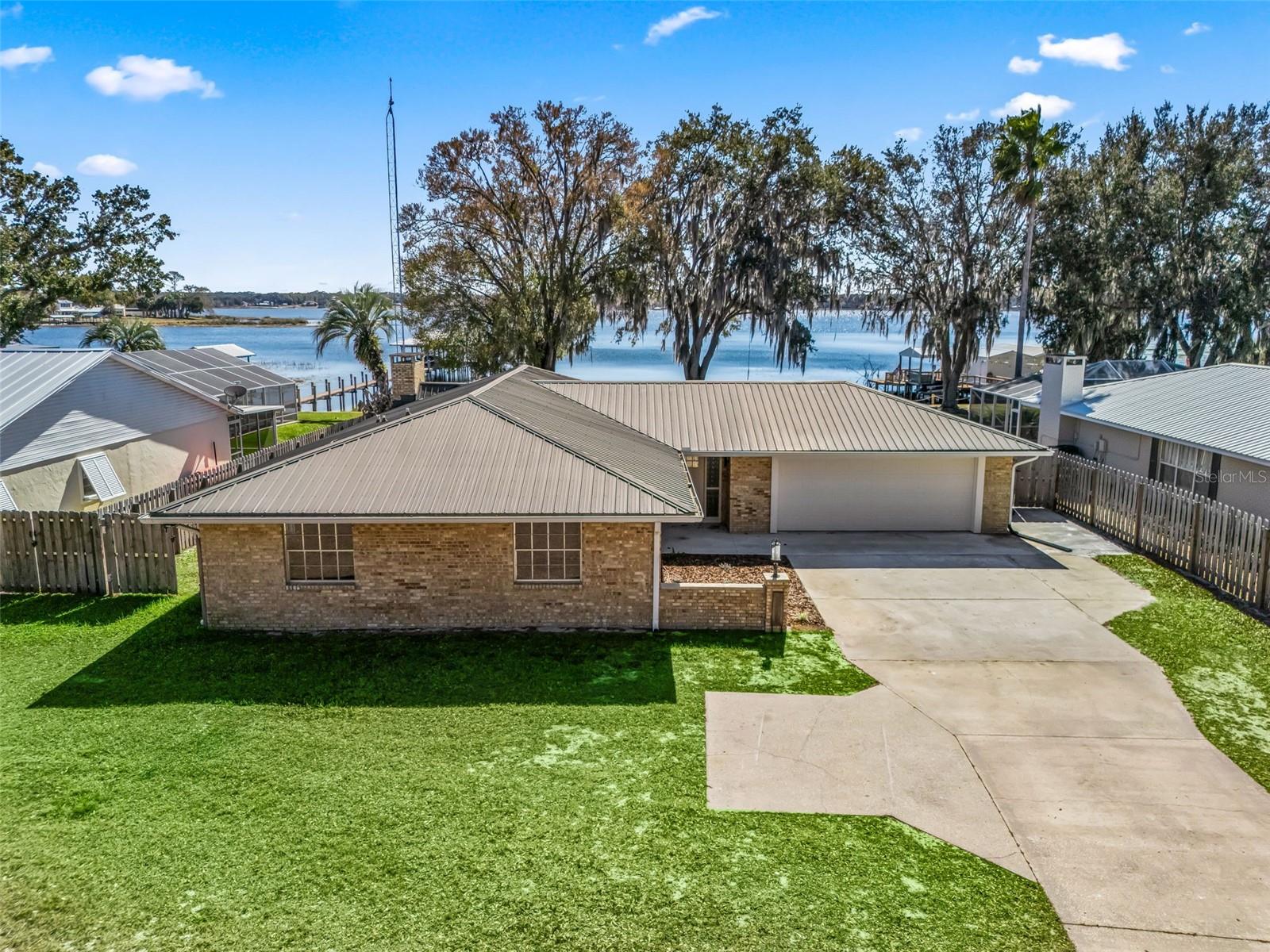 Image 2 of 40 For 10916 Timucuan Road