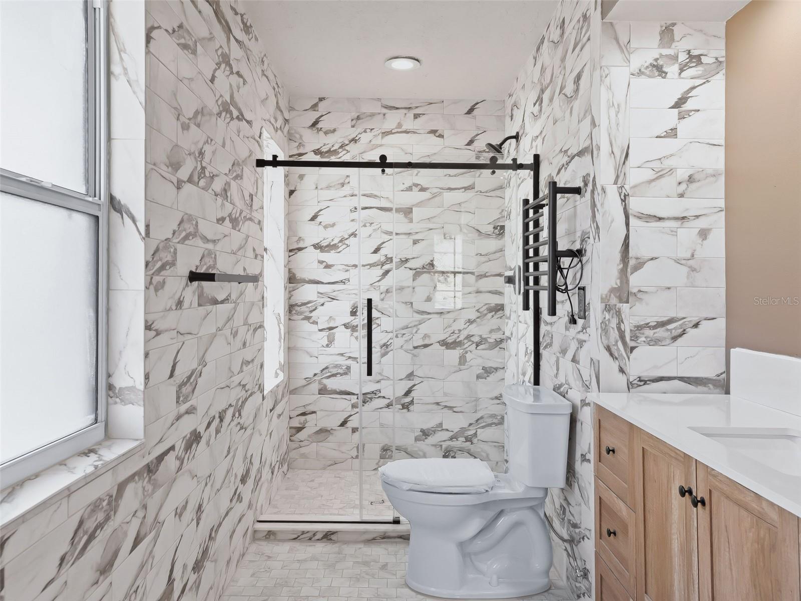 Image 21 of 40 For 10916 Timucuan Road