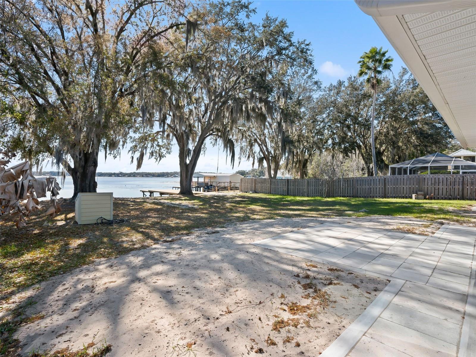 Image 31 of 40 For 10916 Timucuan Road