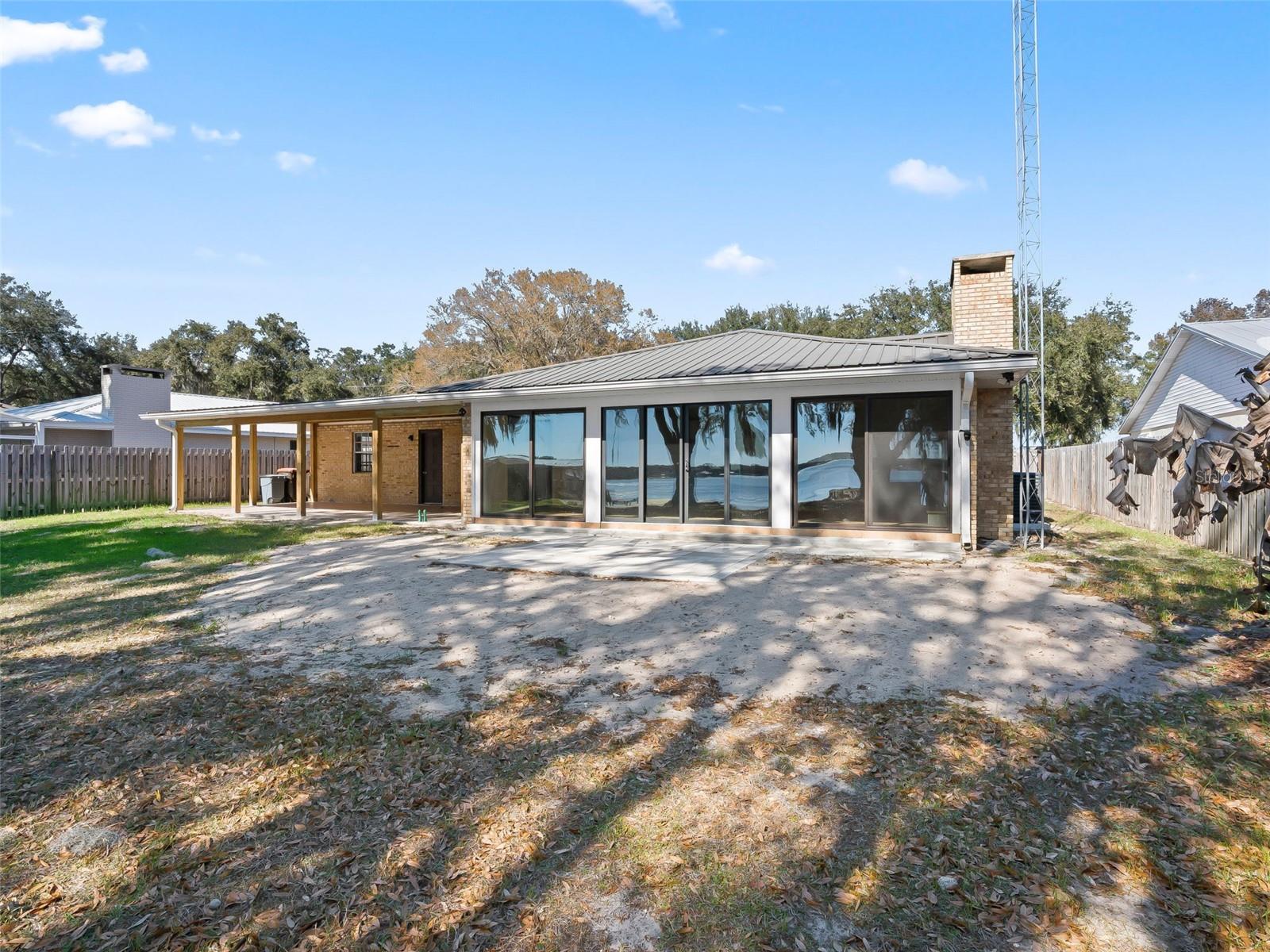 Image 32 of 40 For 10916 Timucuan Road