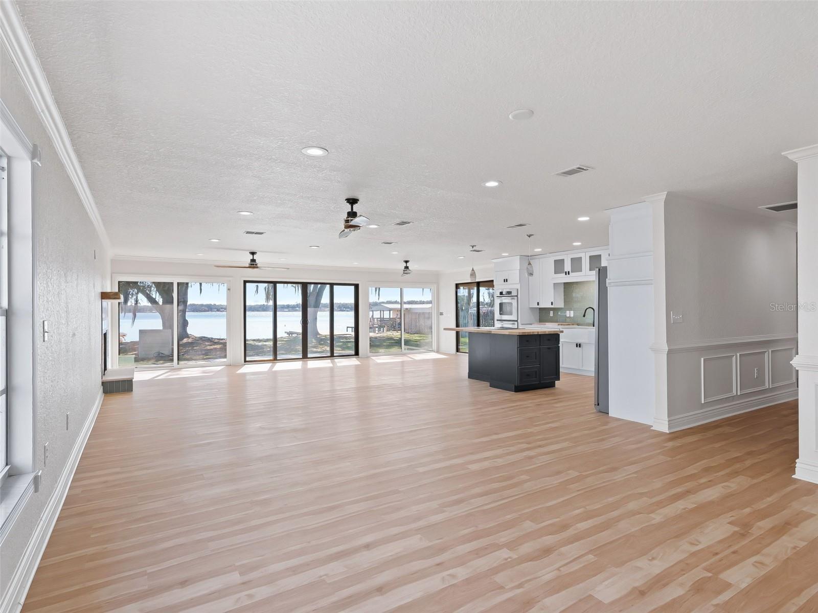 Image 5 of 40 For 10916 Timucuan Road