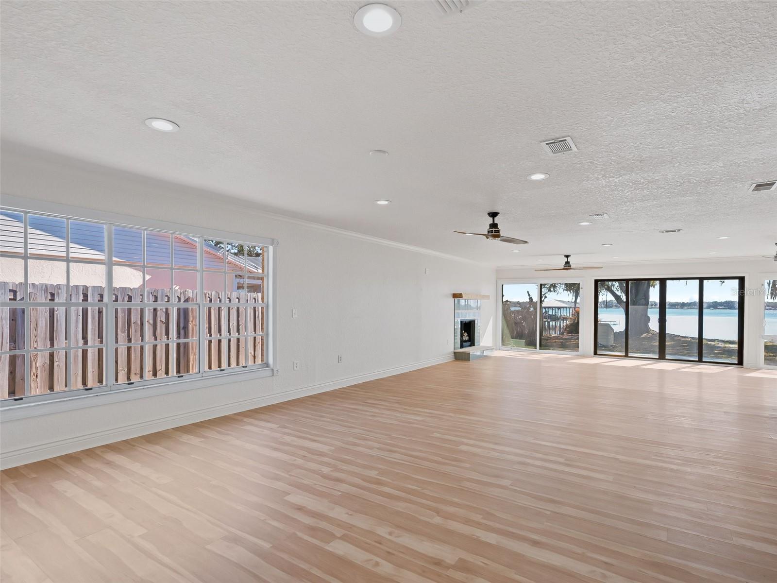 Image 6 of 40 For 10916 Timucuan Road