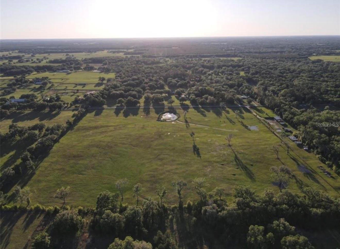 Image 2 of 8 For  160 Avenue 