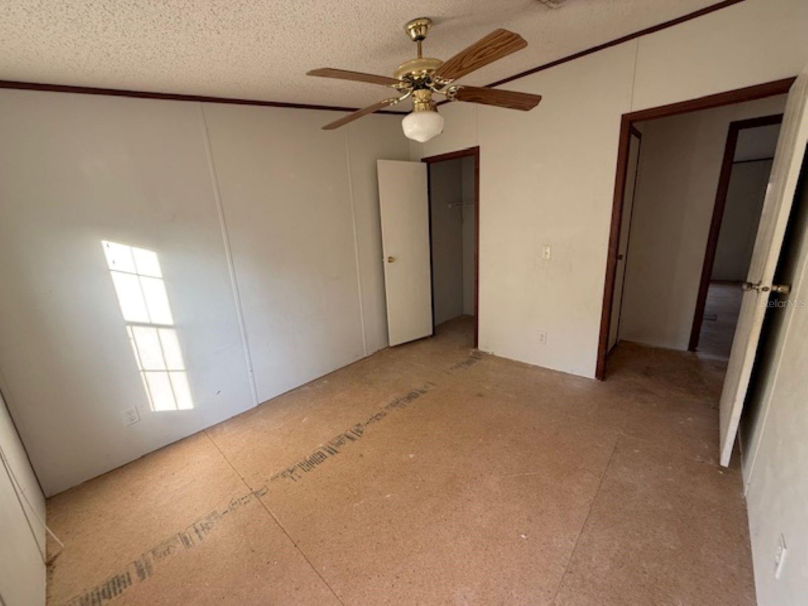 Image 8 of 10 For 217 Longview Avenue