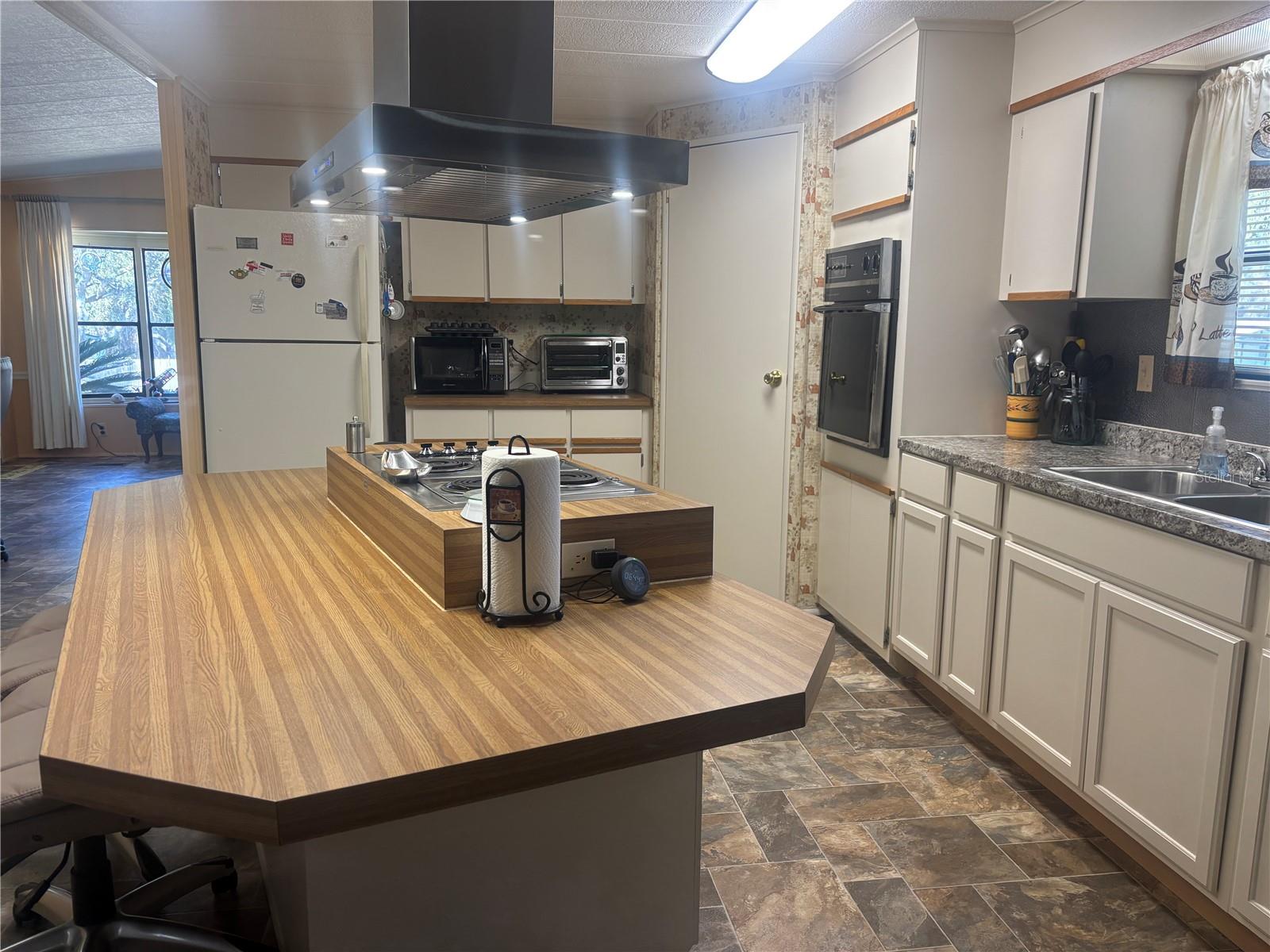 Image 14 of 28 For 18410 58th Street