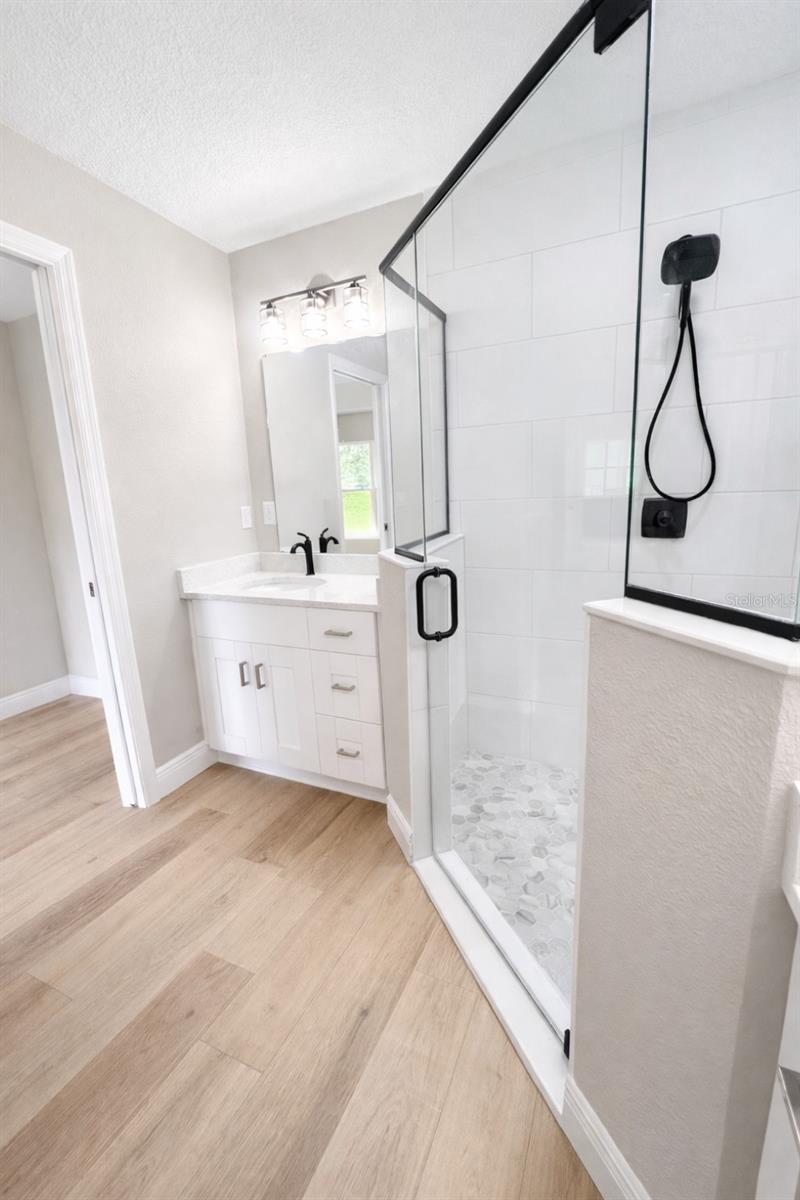 Image 4 of 29 For 706 Stanley Avenue