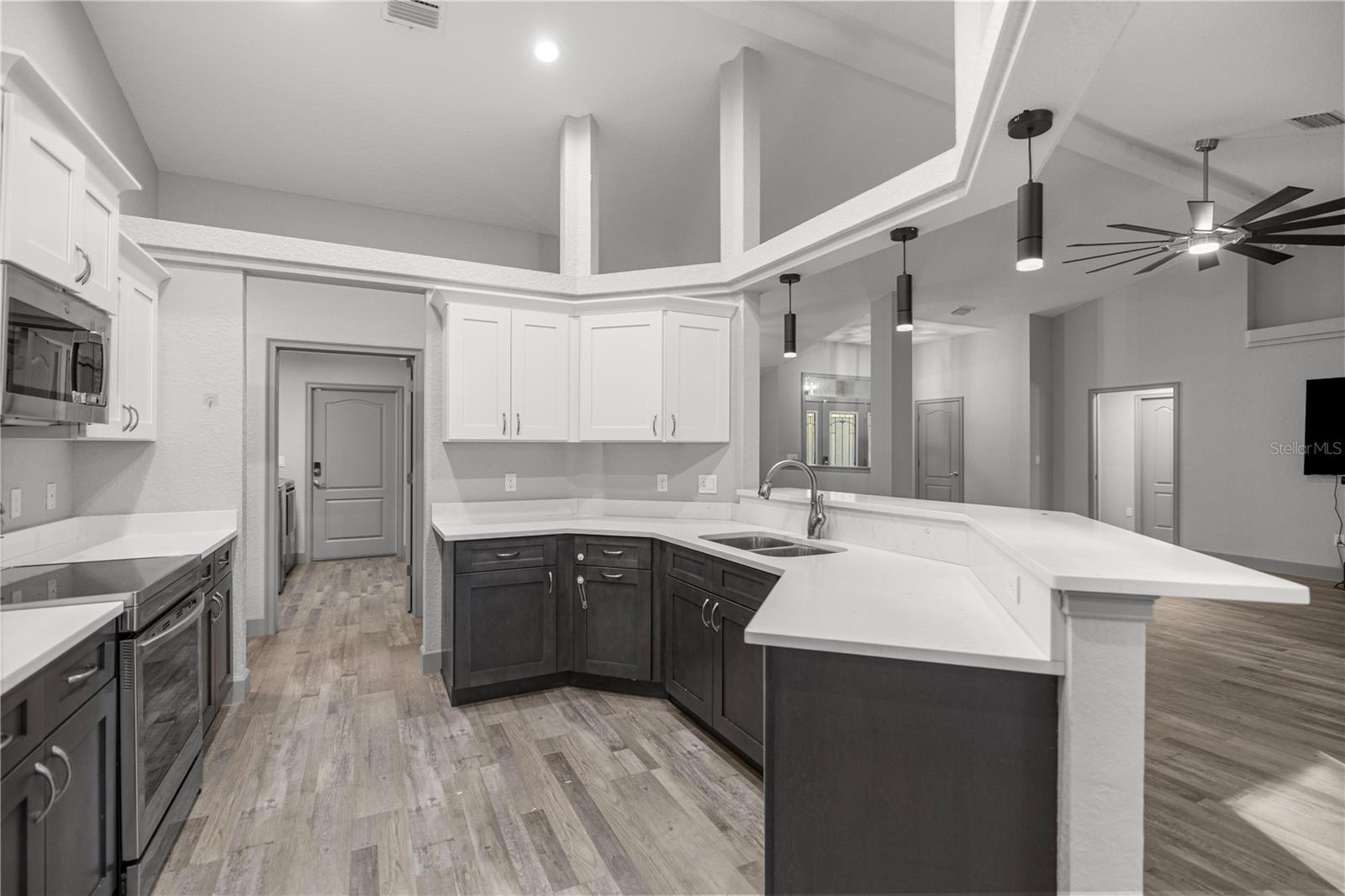 Image 15 of 59 For 10377 186th Avenue