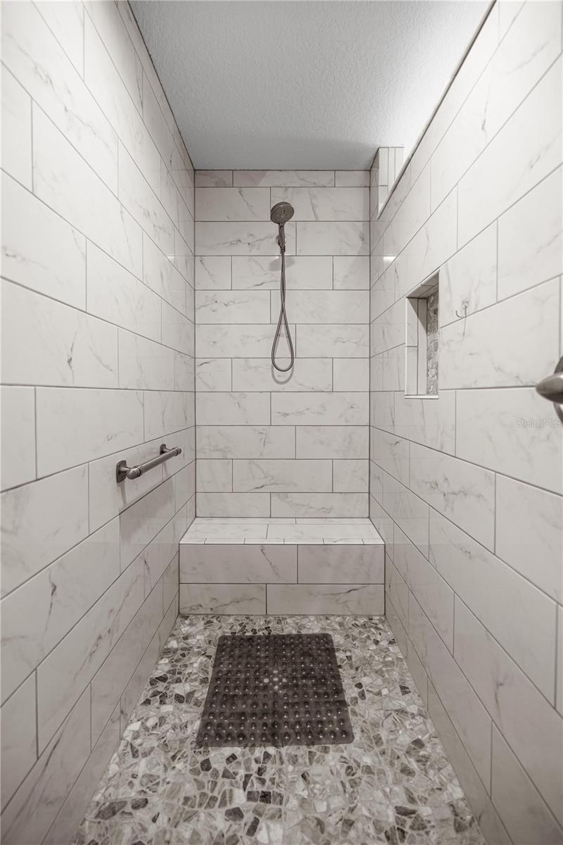 Image 20 of 59 For 10377 186th Avenue