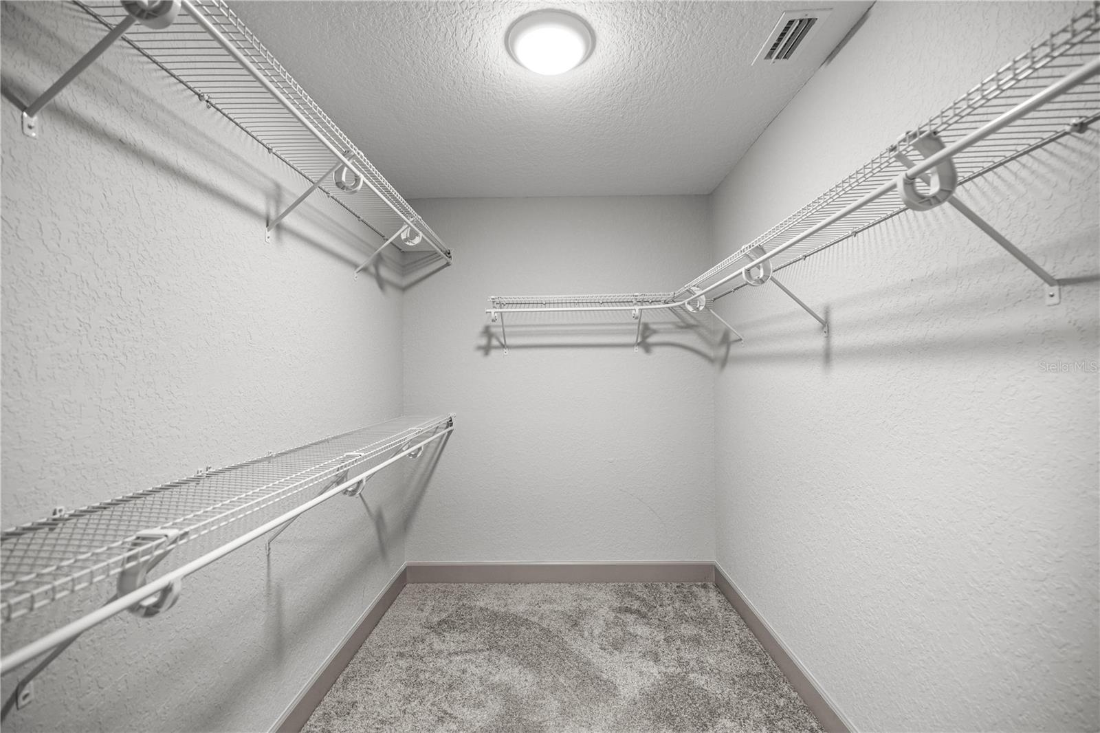 Image 23 of 59 For 10377 186th Avenue