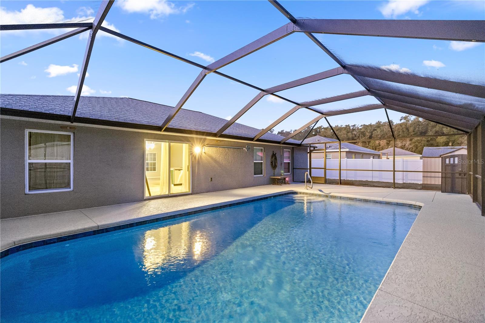 Image 4 of 22 For 1453 161st Place