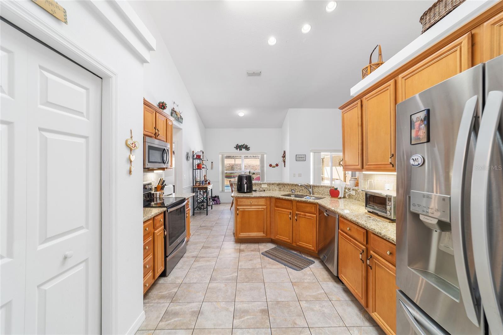 Image 18 of 70 For 13100 30th Court