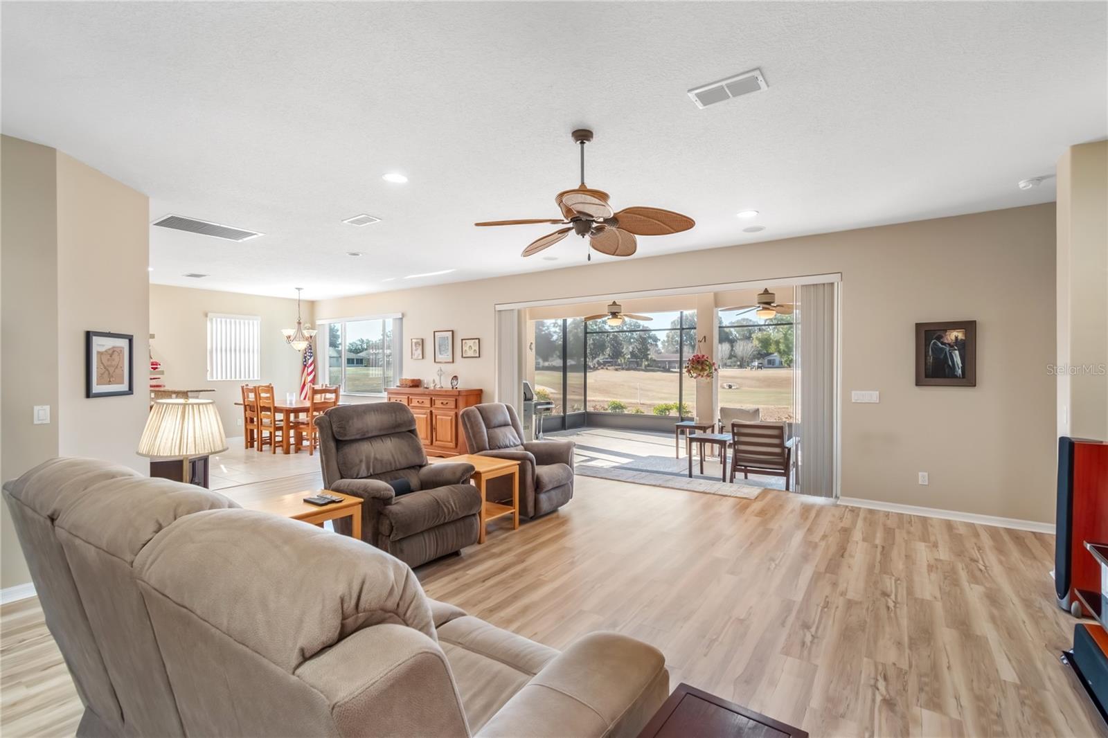 Image 19 of 46 For 9300 90th Street