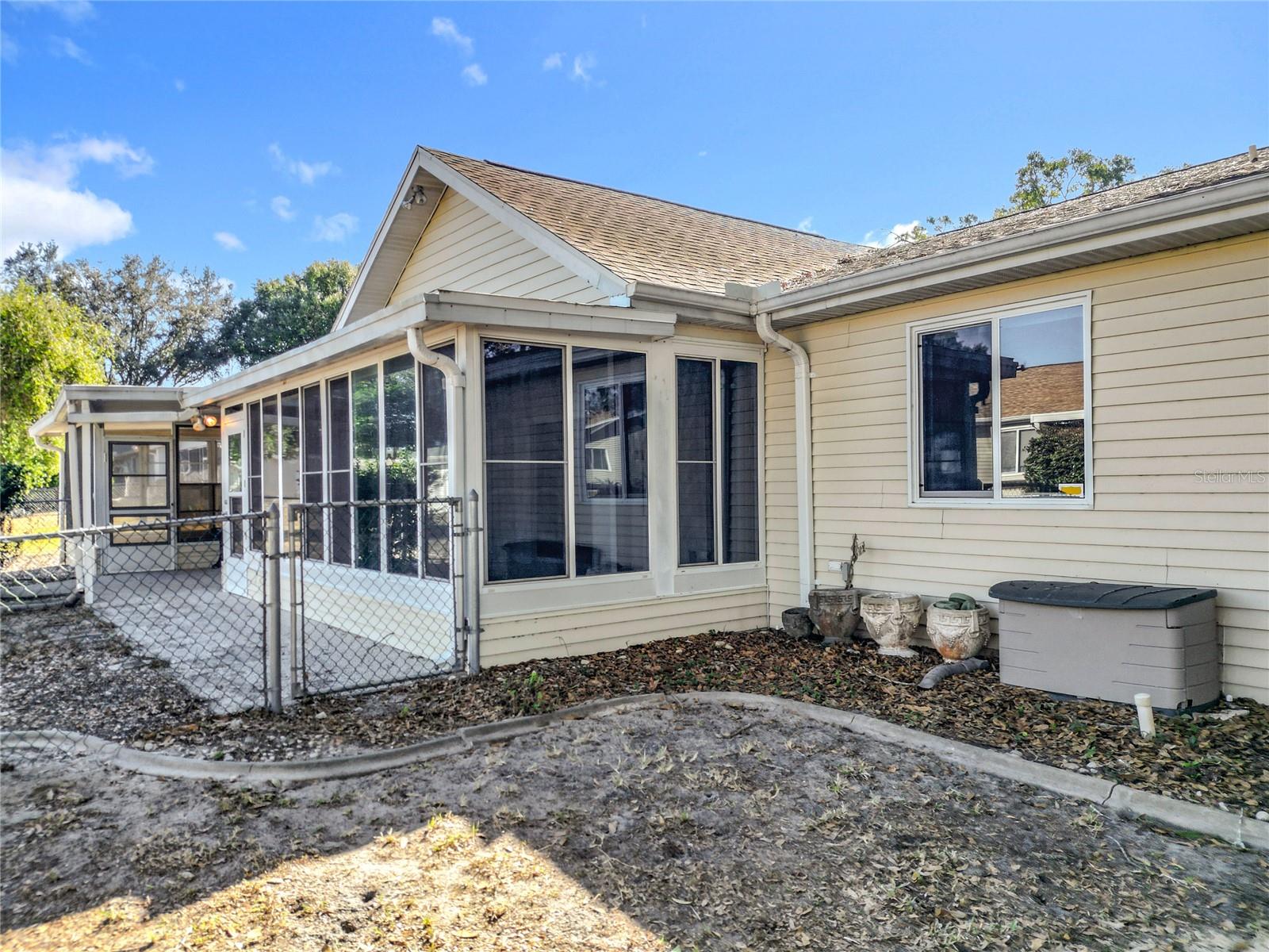 Image 36 of 42 For 8695 116th Street Road