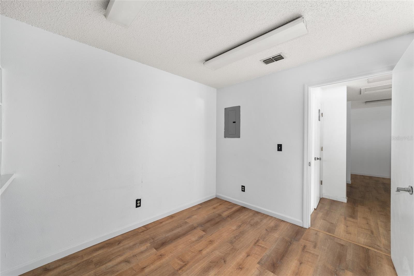 Image 12 of 24 For 2801 College Road 20