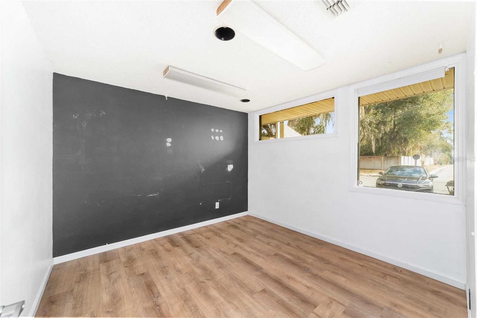 Image 22 of 24 For 2801 College Road 20