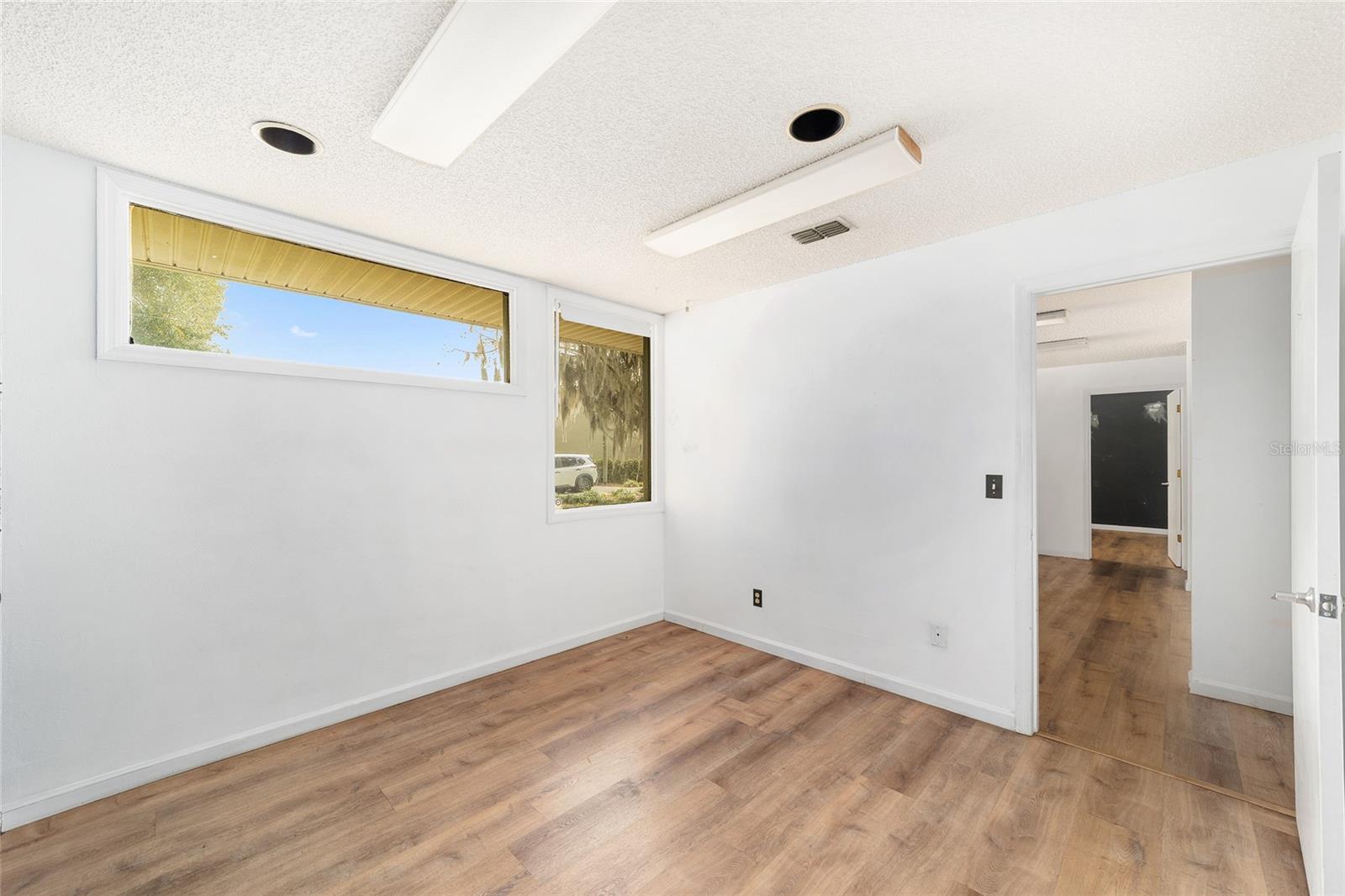 Image 23 of 24 For 2801 College Road 20