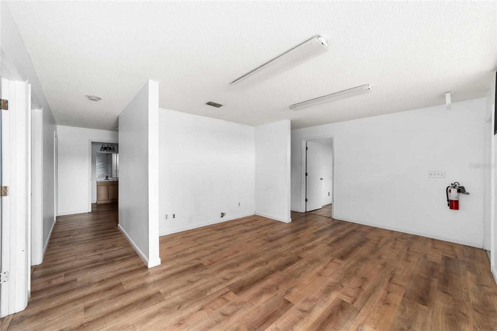 Image 5 of 24 For 2801 College Road 20