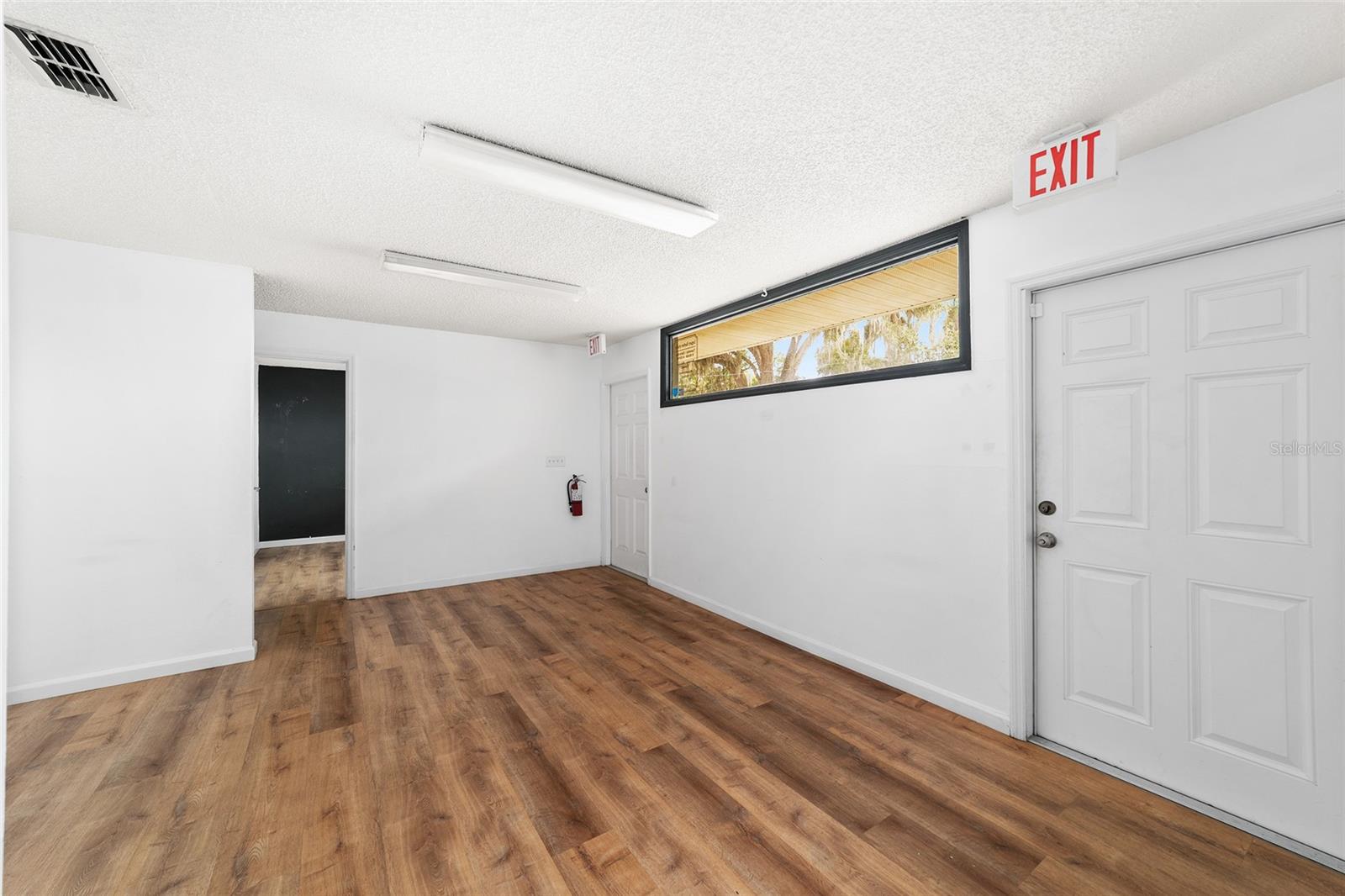 Image 7 of 24 For 2801 College Road 20