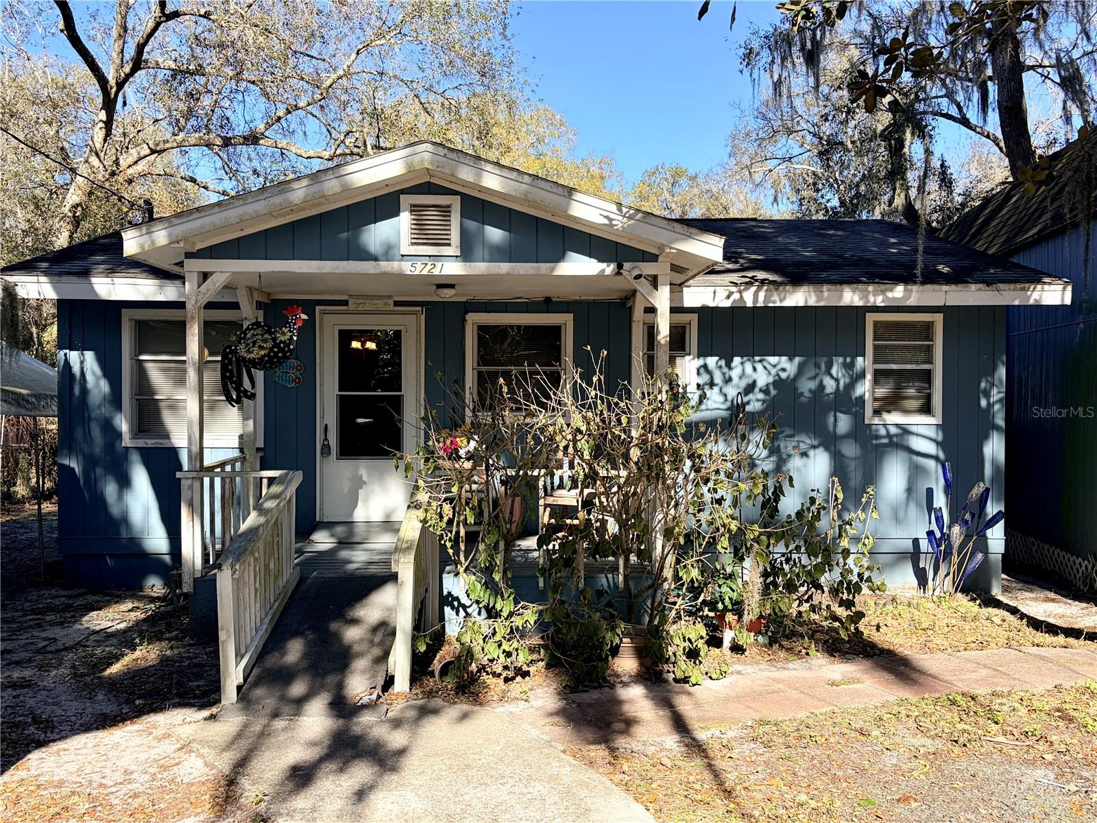 Image 2 of 48 For 5721 Live Oak Drive