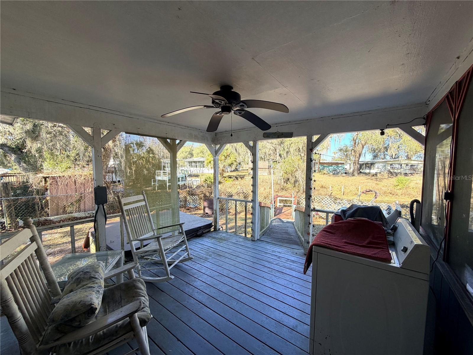 Image 21 of 48 For 5721 Live Oak Drive