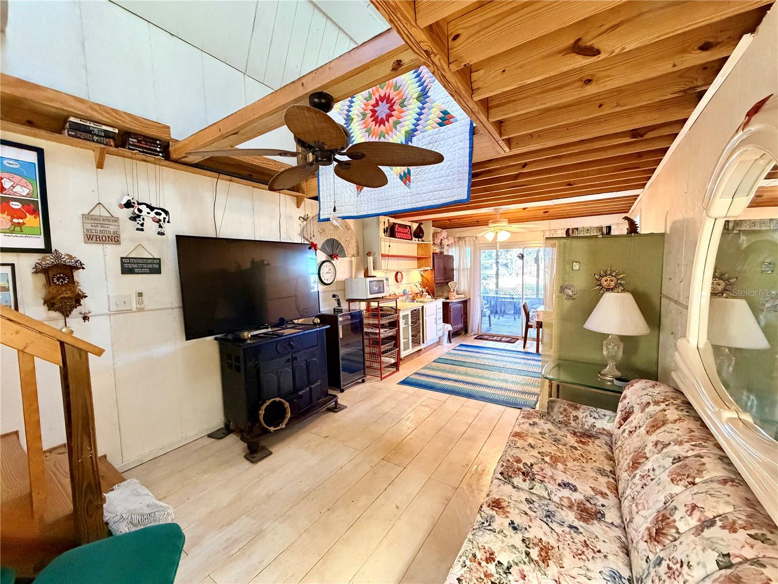 Image 36 of 48 For 5721 Live Oak Drive