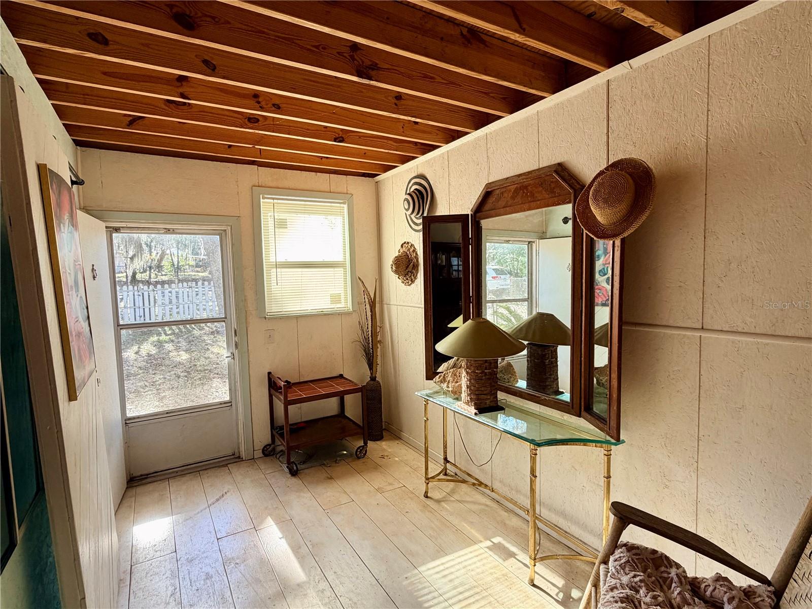 Image 45 of 48 For 5721 Live Oak Drive