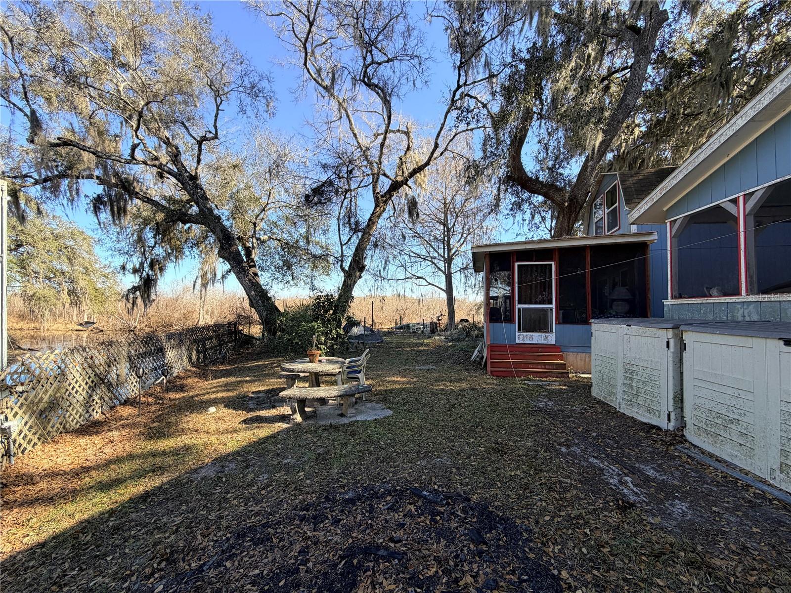 Image 7 of 48 For 5721 Live Oak Drive