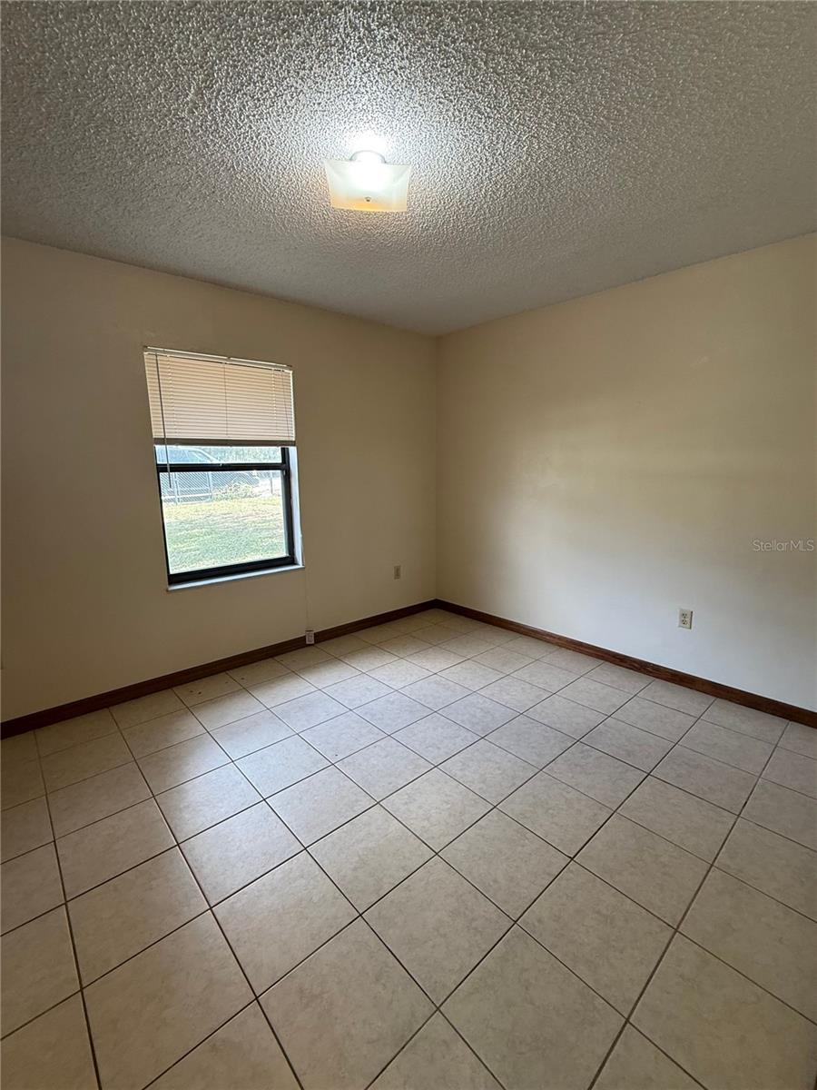 Image 5 of 10 For 14 Pine Radial