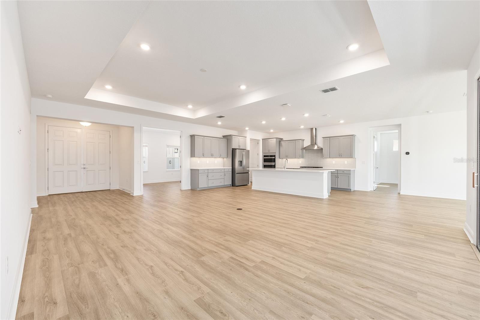 Image 19 of 44 For 8641 99th Circle