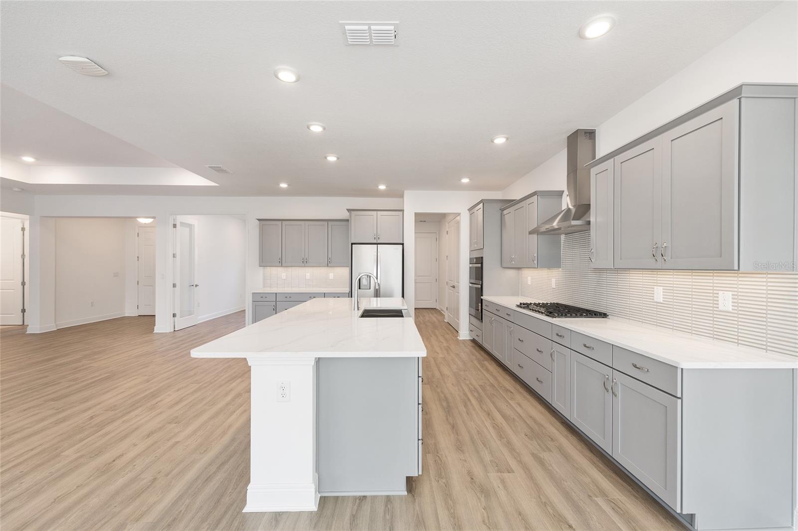 Image 23 of 44 For 8641 99th Circle