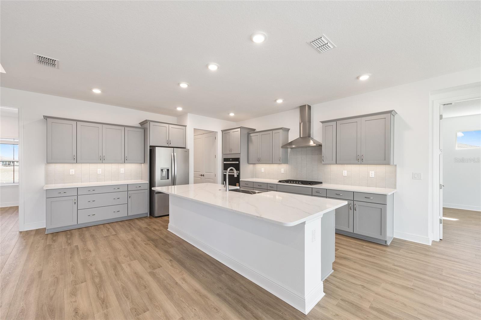 Image 24 of 44 For 8641 99th Circle