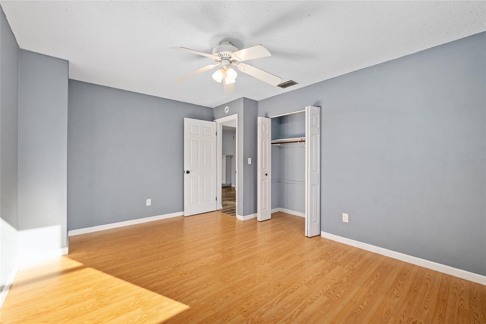 Image 14 of 17 For 10577 101st Avenue Road