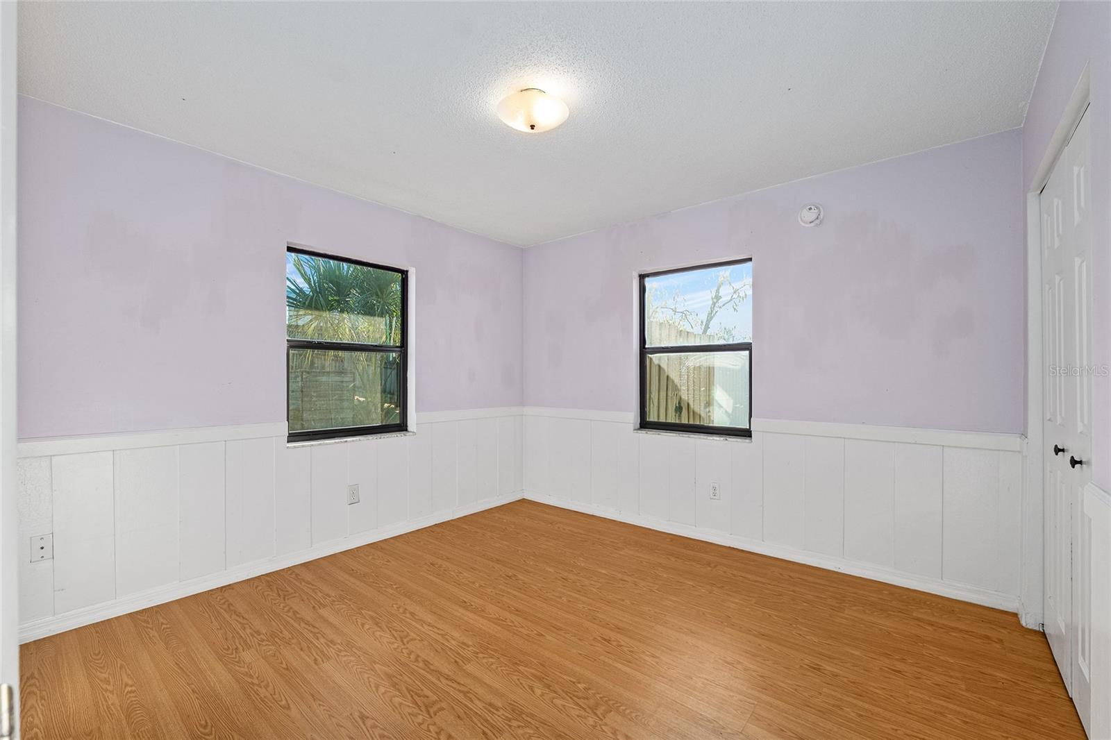 Image 16 of 17 For 10577 101st Avenue Road